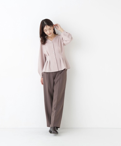 NATURAL BEAUTY BASIC(ナチュラルビューティーベーシック)の「<ちょうど、いい服>きゅっと、メリハリ仕掛けトップス(シャツ/ブラウス・レディース・ライトベージュ/ブラウン/ライトグリーン/ピンク・SMALL/MEDIUM)」の12枚目の写真
