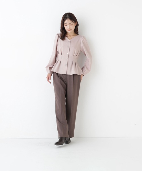 NATURAL BEAUTY BASIC(ナチュラルビューティーベーシック)の「<ちょうど、いい服>きゅっと、メリハリ仕掛けトップス(シャツ/ブラウス・レディース・ライトベージュ/ブラウン/ライトグリーン/ピンク・SMALL/MEDIUM)」の7枚目の写真
