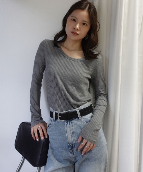 CORNERS(コーナーズ)の「深Uネックリブトップス(Tシャツ/カットソー・レディース・ブラック/ホワイト/グレー・M)」の8枚目の写真