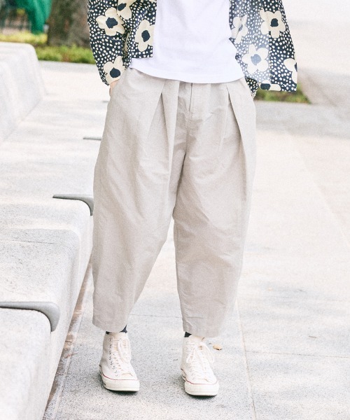 rehacer(レアセル)の「rehacer : Ramie Drape Easy Pants / ラミー ドレープ イージー パンツ(その他パンツ・メンズ・グレイッシュベージュ/ブラック/オリーブ・SMALL/MEDIUM/LARGE)」の2枚目の写真