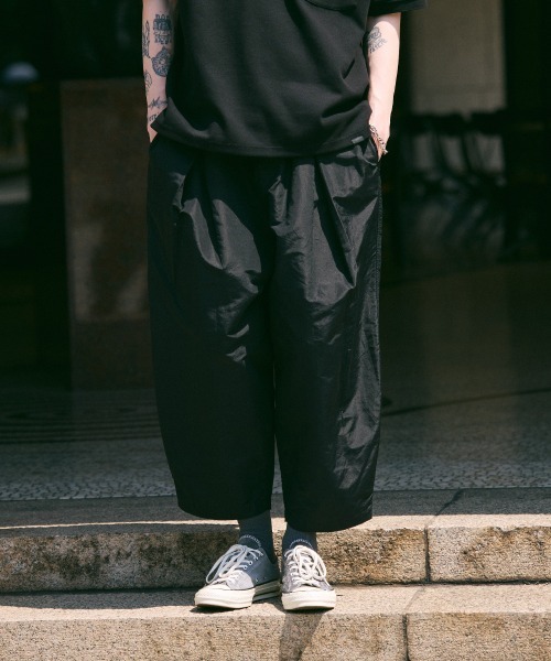 rehacer(レアセル)の「rehacer : Ramie Drape Easy Pants / ラミー ドレープ イージー パンツ(その他パンツ・メンズ・グレイッシュベージュ/ブラック/オリーブ・SMALL/MEDIUM/LARGE)」の1枚目の写真