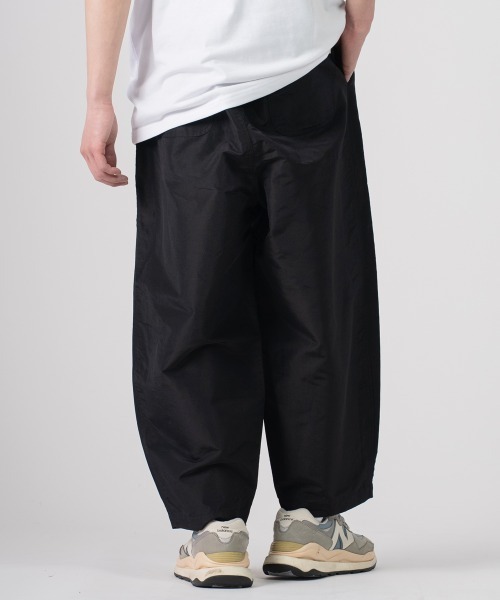rehacer(レアセル)の「rehacer : Ramie Drape Easy Pants / ラミー ドレープ イージー パンツ(その他パンツ・メンズ・グレイッシュベージュ/ブラック/オリーブ・SMALL/MEDIUM/LARGE)」の16枚目の写真