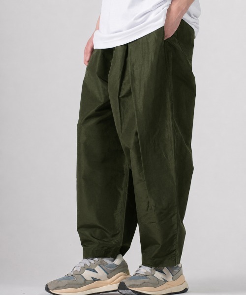 rehacer(レアセル)の「rehacer : Ramie Drape Easy Pants / ラミー ドレープ イージー パンツ(その他パンツ・メンズ・グレイッシュベージュ/ブラック/オリーブ・SMALL/MEDIUM/LARGE)」の7枚目の写真