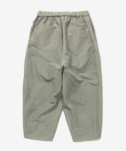 rehacer(レアセル)の「rehacer : Ramie Drape Easy Pants / ラミー ドレープ イージー パンツ(その他パンツ・メンズ・グレイッシュベージュ/ブラック/オリーブ・SMALL/MEDIUM/LARGE)」の18枚目の写真