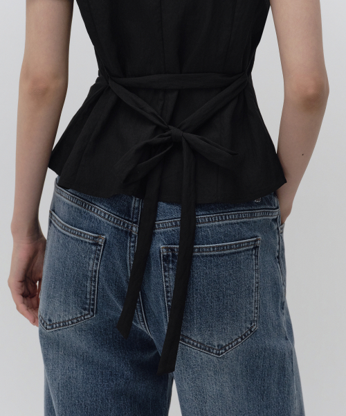 MUSINSA STANDARD WOMAN（ムシンサスタンダードウーマン）の「ウィメンズRNスリムタイフィット半袖ブラウス[ブラック]（シャツ/ブラウス・レディース・その他・SMALL/MEDIUM/LARGE）」の6枚目の写真