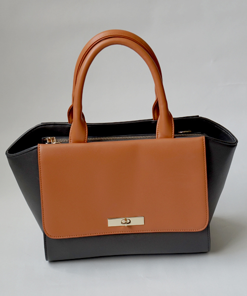 laboratory work(ラボラトリーワーク)の「2トーンバック(ショルダーバッグ・レディース・ピンク系その他/オレンジ系その他/ブルー系その他・フリー)」の6枚目の写真