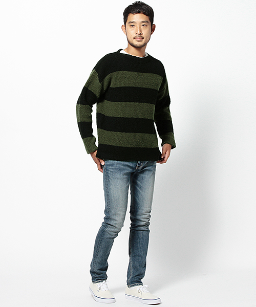 BEAMS（ビームス）の「BEAMS / 裏毛 ボーダー ニット（ニット/セーター・メンズ・レッド/オリーブ・X-LARGE/MEDIUM/SMALL/LARGE）」の4枚目の写真