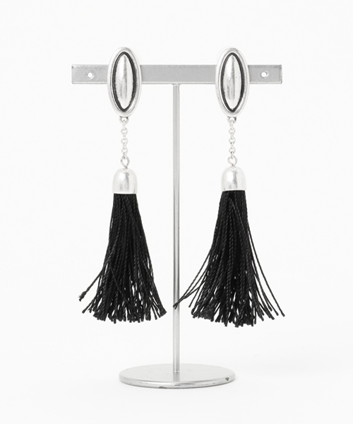 MOUSSY（マウジー）の「FRINGE EARRING（イヤリング・レディース・ブラック/シルバー/ゴールド・FREE）」の2枚目の写真