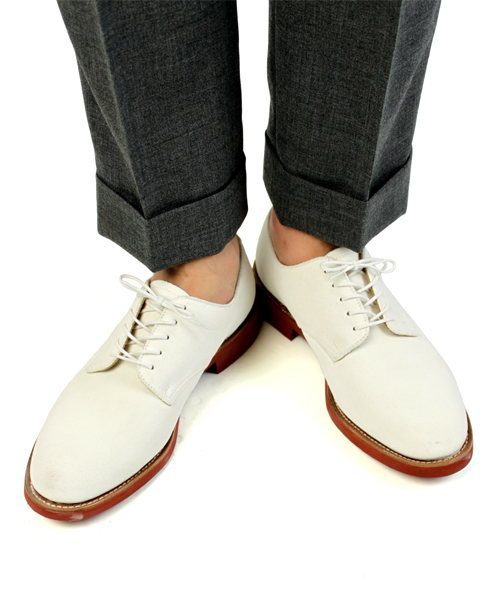 BEAMS PLUS（ビームスプラス）の「BEAMS PLUS / “White Bucks”・“Navy Bucks”（ドレスシューズ・メンズ・ホワイト/ネイビー・5.5/6.5/7.5/6/7/8/8.5/9）」の11枚目の写真