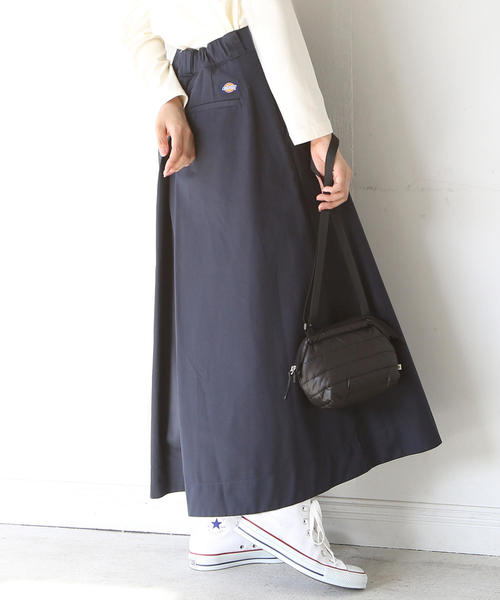 Dickies(ディッキーズ)の「【新色追加・別注】Dickies(ディッキーズ)フレアロングスカート(スカート・レディース・ベージュ/コバルトブルー/ネイビー/ダークグリーン・LARGE/MEDIUM)」の3枚目の写真