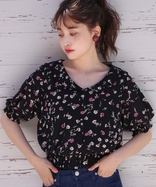 one after another NICE CLAUP（ワンアフターアナザーナイスクラップ）の「丸衿レトロ花柄ブラウス（シャツ/ブラウス・レディース・アイボリー/ブラック/ピンク・FREE）」の4枚目の写真