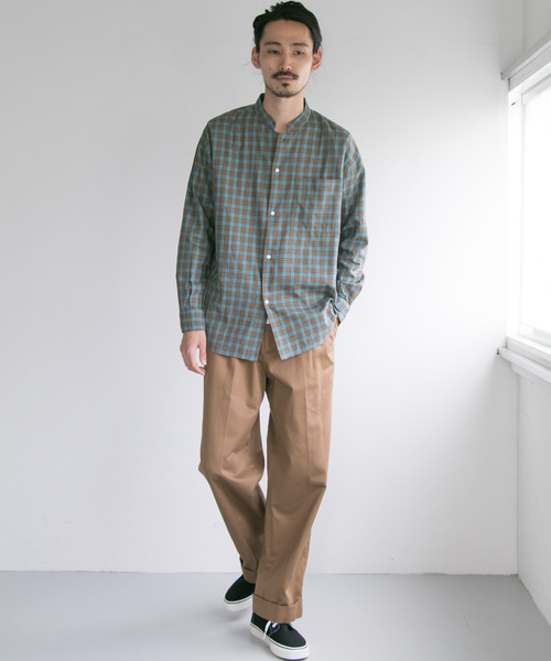 URBAN RESEARCH（アーバンリサーチ）の「LOOSE FIT STAND COLLAR SHIRTS（シャツ/ブラウス・メンズ・オフホワイト/ベージュ系その他/ブルー系その他/キャメル・M/L）」の8枚目の写真