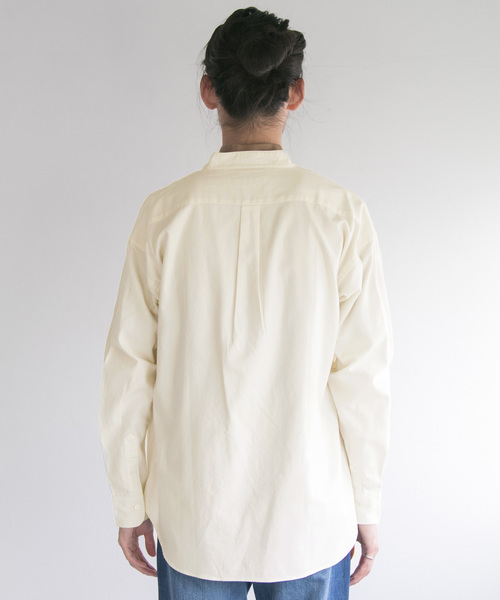 URBAN RESEARCH（アーバンリサーチ）の「LOOSE FIT STAND COLLAR SHIRTS（シャツ/ブラウス・メンズ・オフホワイト/ベージュ系その他/ブルー系その他/キャメル・M/L）」の13枚目の写真
