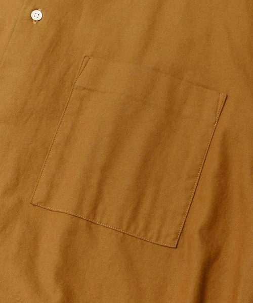 URBAN RESEARCH（アーバンリサーチ）の「LOOSE FIT STAND COLLAR SHIRTS（シャツ/ブラウス・メンズ・オフホワイト/ベージュ系その他/ブルー系その他/キャメル・M/L）」の16枚目の写真