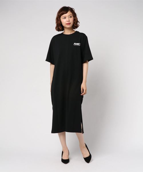 胸元＆バックロゴプリントロング丈Tシャツワンピース レディース