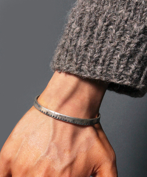 ネコ　idealismsound イディアリズムサウンド　バングル ネコ idealismsound イディアリズムサウンド バングル ネコ様