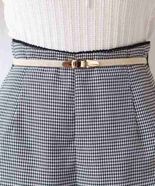 one after another NICE CLAUP(ワンアフターアナザーナイスクラップ)の「ゴールドベルト付きフリルショートパンツ(その他パンツ・レディース・アイボリー/ブラック/ベージュ系その他/チェック・FREE)」の7枚目の写真