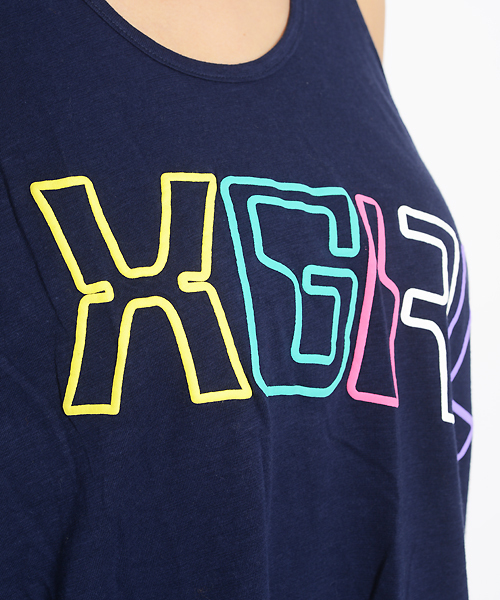 X-girl（エックスガール）の「RETRO LOGO BIG TANK TOP（タンクトップ・レディース・ホワイト/パープル/イエロー/ネイビー・1/2）」の7枚目の写真