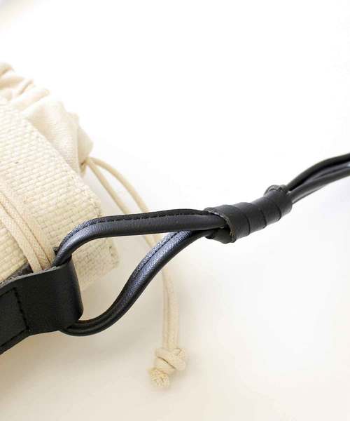 MODE ROBE（モードローブ）の「ショルダーバッグ（ショルダーバッグ・レディース・ブラック/ベージュ/ブラウン・FREE）」の5枚目の写真