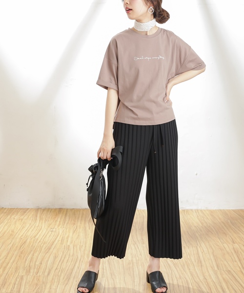 natural couture(ナチュラルクチュール)の「太プリーツリブカットパンツ(その他パンツ・レディース・ブラック/カーキ/モカ/ライトベージュ・FREE)」の1枚目の写真