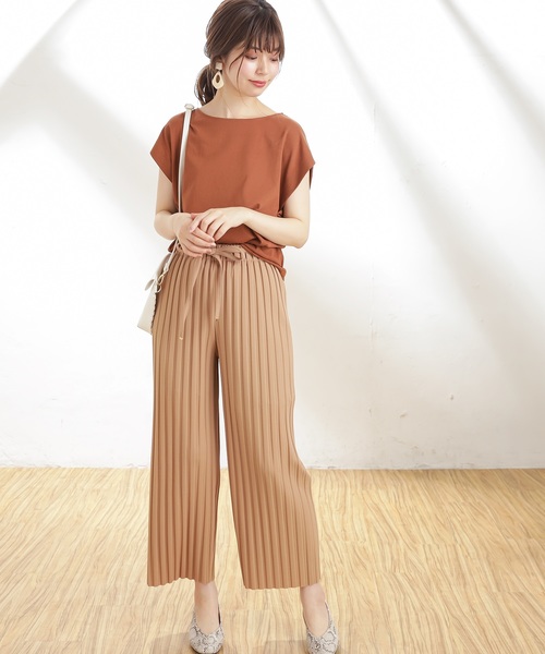 natural couture(ナチュラルクチュール)の「太プリーツリブカットパンツ(その他パンツ・レディース・ブラック/カーキ/モカ/ライトベージュ・FREE)」の17枚目の写真