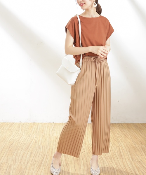 natural couture(ナチュラルクチュール)の「太プリーツリブカットパンツ(その他パンツ・レディース・ブラック/カーキ/モカ/ライトベージュ・FREE)」の7枚目の写真