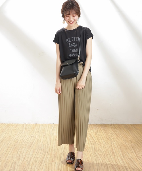 natural couture(ナチュラルクチュール)の「太プリーツリブカットパンツ(その他パンツ・レディース・ブラック/カーキ/モカ/ライトベージュ・FREE)」の6枚目の写真