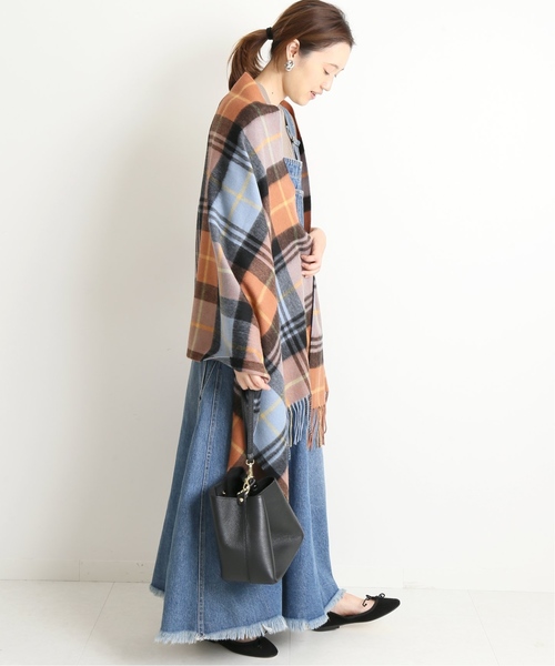 SLOBE IENA（スローブイエナ）の「TWEEDMILL×SLOBE別注 EX ストール◆（ストール/ショール・レディース・ベージュ/ナチュラル/ブルー/イエロー・FREE）」の17枚目の写真