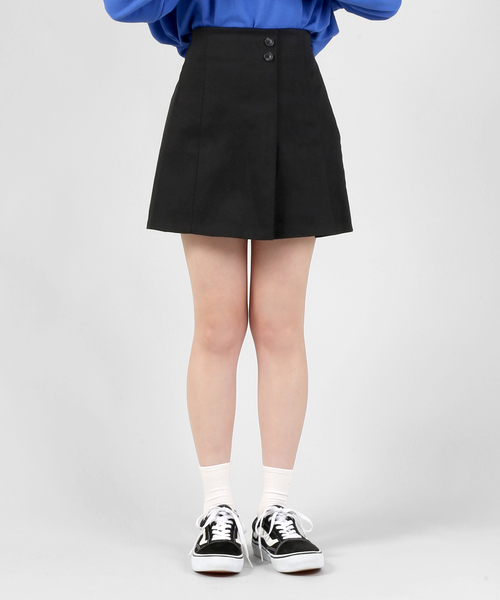 DING(ディング)の「DING/ボタンプリーツスカート(スカート・レディース・ブラック/ベージュ・FREE)」の5枚目の写真