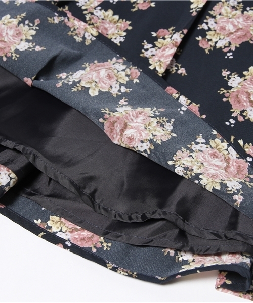 one after another NICE CLAUP（ワンアフターアナザーナイスクラップ）の「【ナイスクラップ】ブーケ柄スカート（スカート・レディース・ネイビー/グレー系その他/アイボリー・FREE）」の8枚目の写真