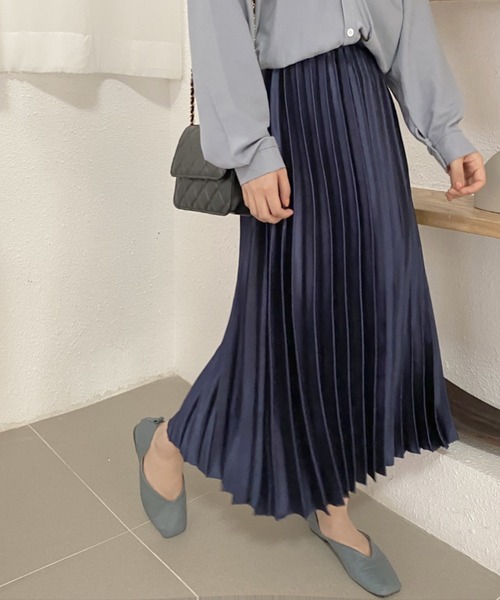 ABITOKYO（アビトーキョー）の「サテンプリーツスカート（スカート・レディース・ライトグレー/ブラック/ベージュ/ネイビー/ライトグリーン・MEDIUM/LARGE）」の18枚目の写真