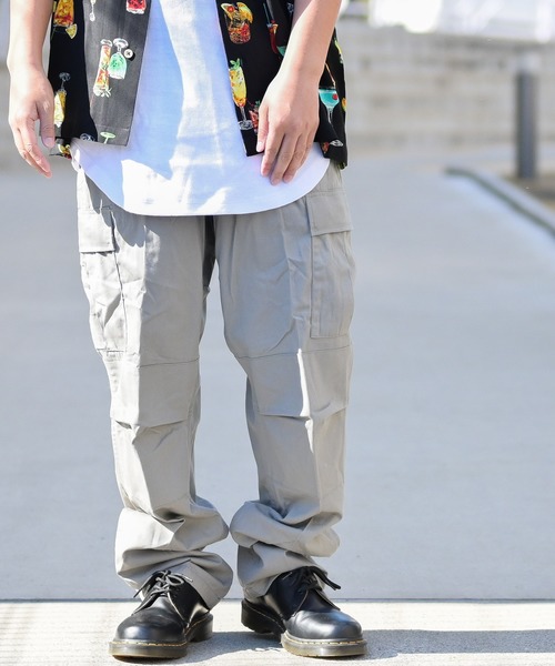 ROTHCO（ロスコ）の「【22】〔ROTHCO/ロスコ〕  無地&迷彩カーゴパンツ（カーゴパンツ・メンズ・カモフラージュ/グリーン系カモフラージュ/オリーブ/その他/ブラウン/バイオレット/ウッドランド/ブラック/グレー/レッド/ピンク/グレー系カモフラージュ/デザートカモ/スカイブルー/イエロー/オレンジ/グレー系その他/ベージュ系その他/サンドベージュ・MEDIUM/LARGE/X-LARGE）」の3枚目の写真