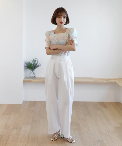 by muni:r（バイ ムニール）の「スクエアヒール　クロスストラップ　サンダル（サンダル・レディース・ホワイト/ブラック/イエロー・23.0cm/24.0cm/25.0cm/23.5cm）」の13枚目の写真