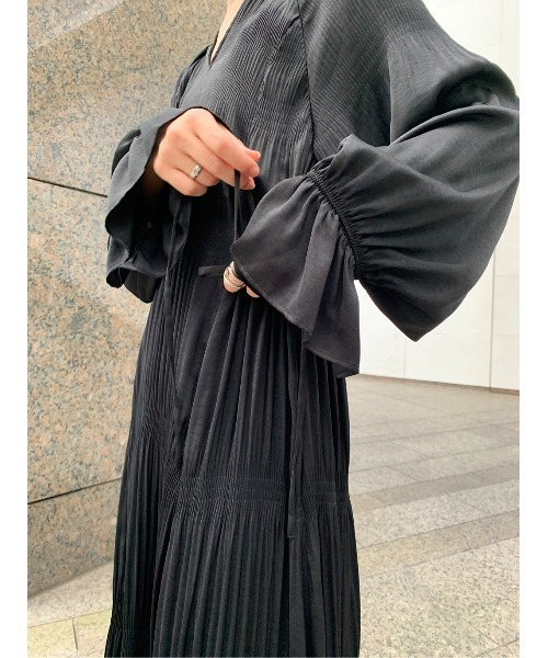 グランドセール抜群 マジョリカプリーツop マジョリカプリーツop 13wfo4024 を購入できます Emmi ワンピース Emmi Atelier