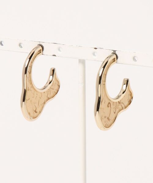 LOWRYS FARM（ローリーズファーム）の「フチメタルピアス　917810（ピアス（両耳用）・レディース・グレー/アイボリー/クリア・FREE）」の2枚目の写真