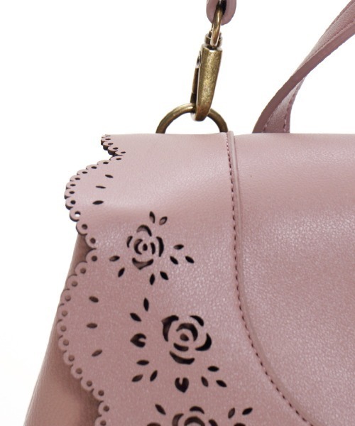 axes femme(アクシーズファム)の「パンチング2wayバッグ(ショルダーバッグ・レディース・ブラウン/ピンク/ブルー・MEDIUM)」の18枚目の写真