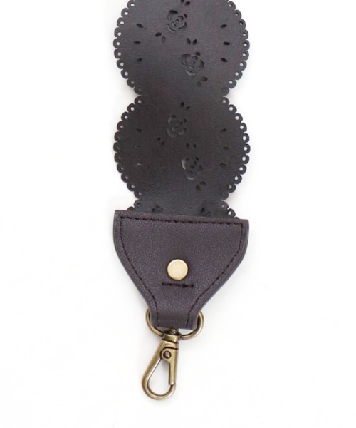 axes femme(アクシーズファム)の「パンチング2wayバッグ(ショルダーバッグ・レディース・ブラウン/ピンク/ブルー・MEDIUM)」の10枚目の写真