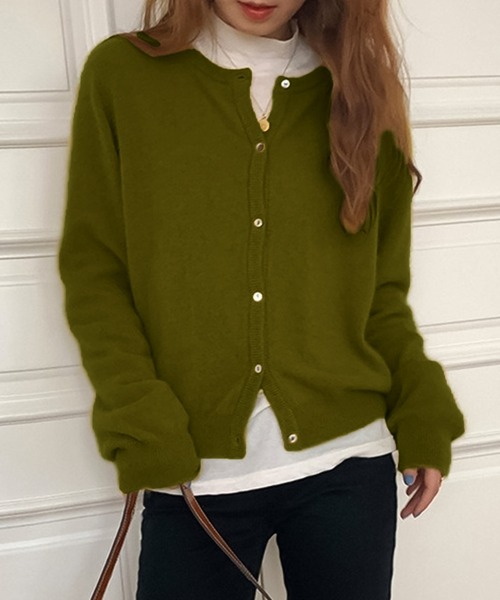 Doula Doula（ドゥーラドゥーラ）の「クルーネックニットカーディガン（カーディガン/ボレロ・レディース・ライトグレー/ブラック/パープル/ネイビー/レッド/イエロー/ダークグレー/ボルドー/モカ/キャメル/ブラウン/ライトブルー/ピンク/オフホワイト/オレンジ/グリーン/ライトグリーン・FREE）」の8枚目の写真