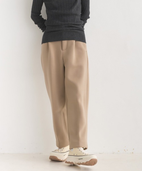 OMNES（オムネス）の「スポンジポンチタックパンツ（その他パンツ・レディース・ベージュ/モカ/ネイビー・LARGE/MEDIUM）」の4枚目の写真