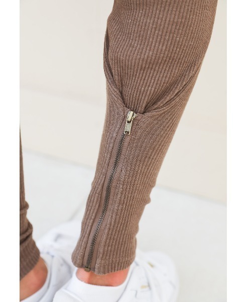 ALEXIA STAM（アリシアスタン）の「Zip Hem Rib Pants/ジップヘムリブパンツ（その他パンツ・レディース・ベージュ/アイボリー/モカ・S/M）」の13枚目の写真