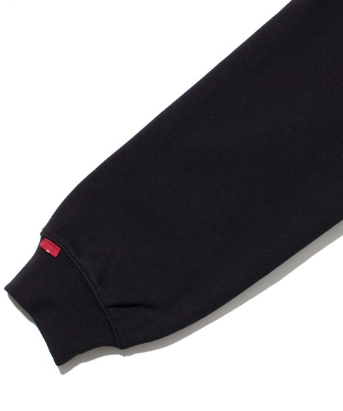 Levi's（リーバイス）の「WEAR IN WEAR OUT スウェットフーディー MINERAL BLACK（パーカー・メンズ・ブラック・L/S/M/XL）」の7枚目の写真