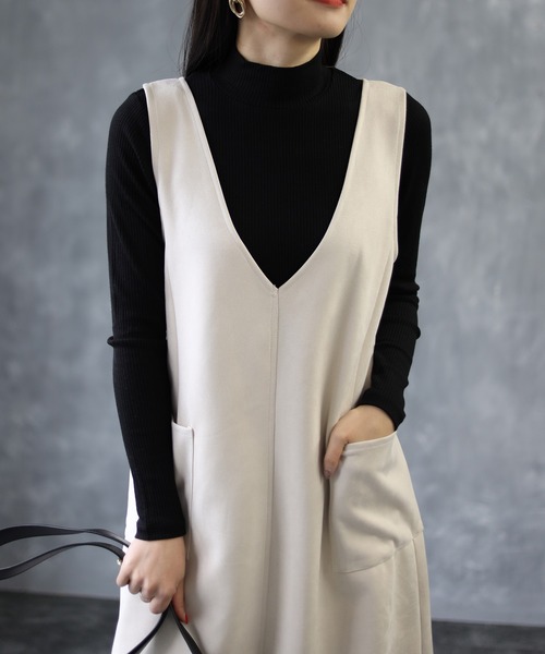 deux amour（ドゥーザムール）の「スエードジャンスカ（ジャンパースカート・レディース・ベージュ/グレー・MEDIUM）」の6枚目の写真