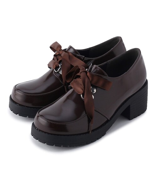 cs T&P(シーエスティーアンドピー)の「サテンリボンマニッシュ(パンプス・レディース・ワインレッド/ブラック/ダークブラウン・M/LL/L/S)」の2枚目の写真
