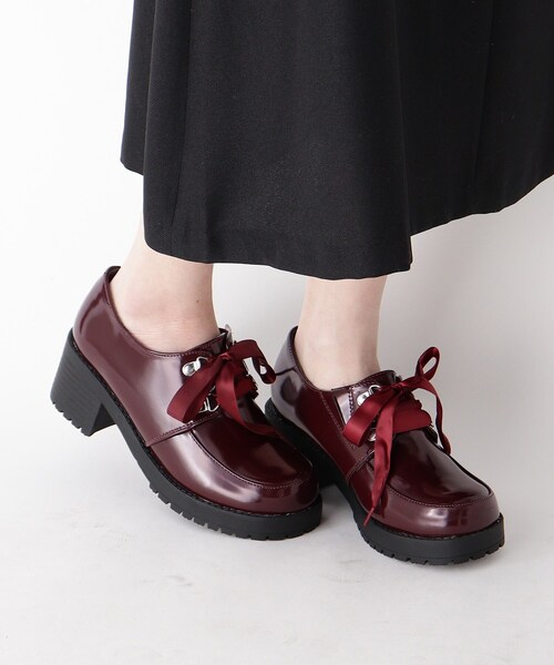 cs T&P(シーエスティーアンドピー)の「サテンリボンマニッシュ(パンプス・レディース・ワインレッド/ブラック/ダークブラウン・M/LL/L/S)」の9枚目の写真