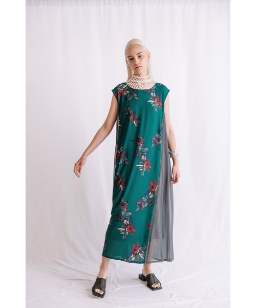 AULA AILA（アウラアイラ）の「ビッグフラワープリントドレス（ドレス・レディース・ホワイト/ブルー/グリーン・0）」の10枚目の写真