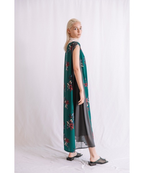 AULA AILA（アウラアイラ）の「ビッグフラワープリントドレス（ドレス・レディース・ホワイト/ブルー/グリーン・0）」の13枚目の写真