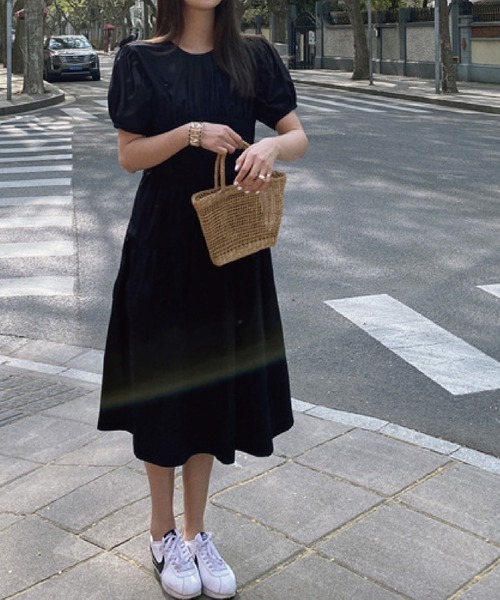 meJane（ミージェーン）の「パフスリーブバックリボン ティアードワンピース（ワンピース・レディース・ホワイト/ブラック・FREE）」の14枚目の写真