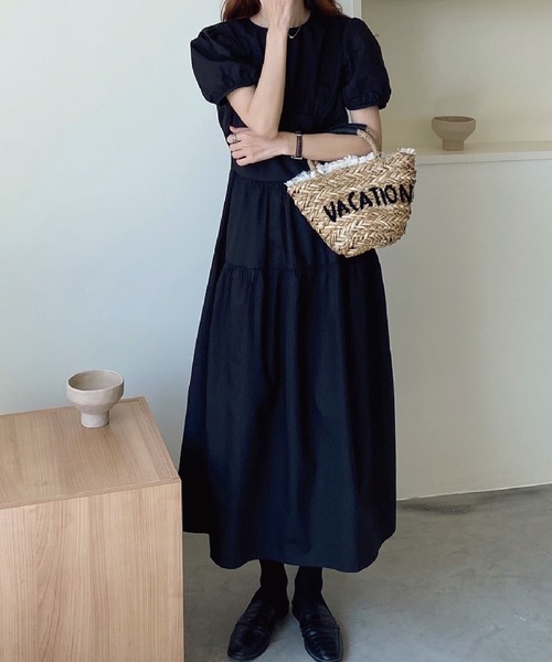 meJane（ミージェーン）の「パフスリーブバックリボン ティアードワンピース（ワンピース・レディース・ホワイト/ブラック・FREE）」の4枚目の写真