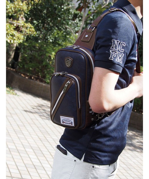 NICOLE CLUB FOR MEN(ニコルクラブフォーメン)の「Admiral(アドミラル)別注ボディバック(ボディバッグ/ウエストポーチ・メンズ・その他1/その他2/ネイビー/ホワイト/ブラック・FREE)」の4枚目の写真