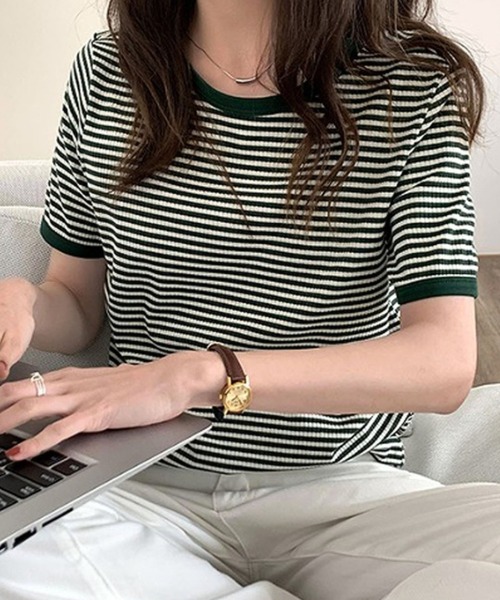 Ulysses(ユリシス)の「カラーボーダーTシャツ(Tシャツ/カットソー・レディース・ブラック/ブラウン/グリーン/ライトグレー/ダークグレー/ダークベージュ/ライトピンク/ピンク系その他/ピンクベージュ/ブルー/グレイッシュブルー/ライトベージュ/モカ/イエロー・M/L)」の8枚目の写真